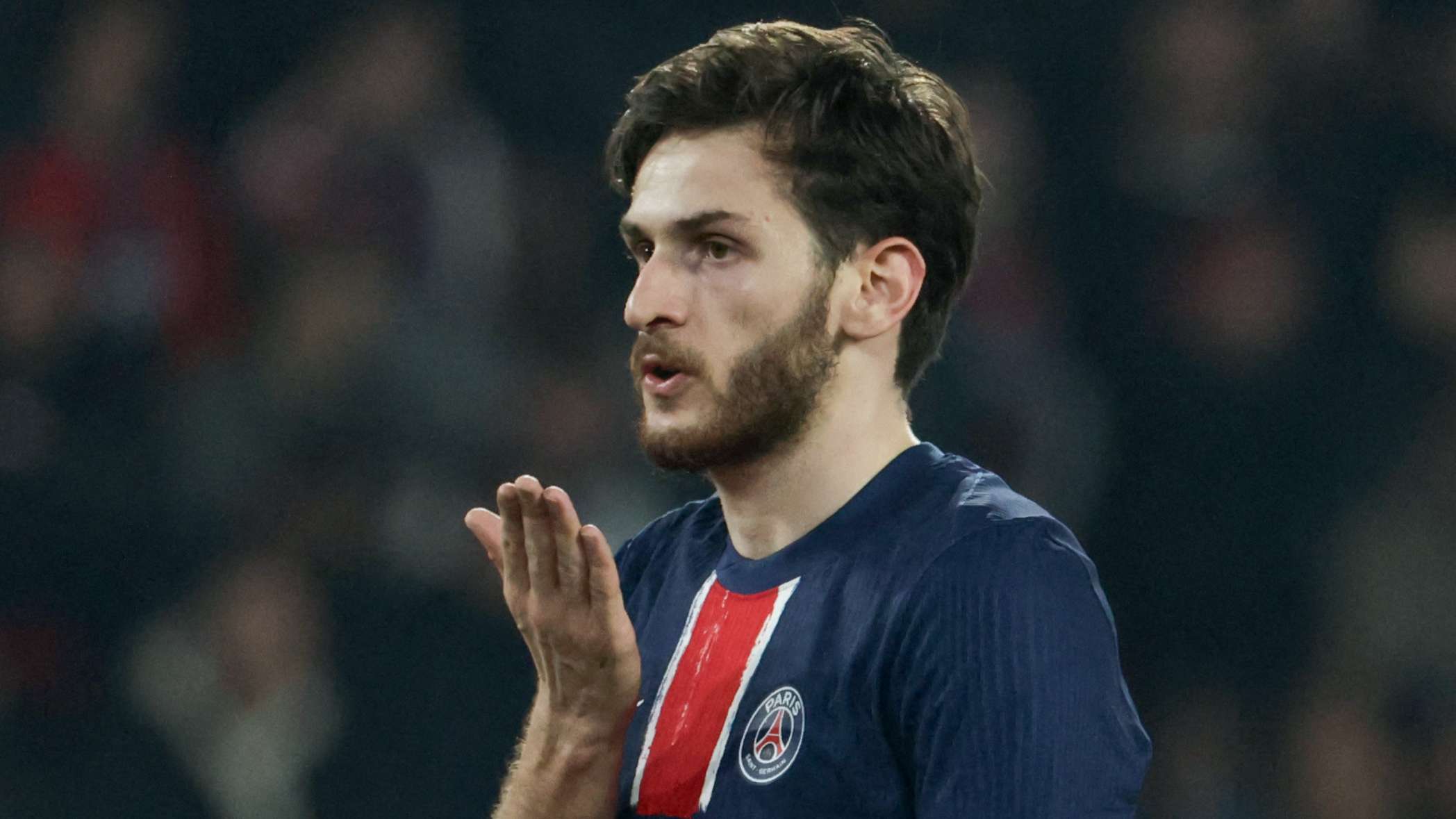 内线球员创 内线球员创